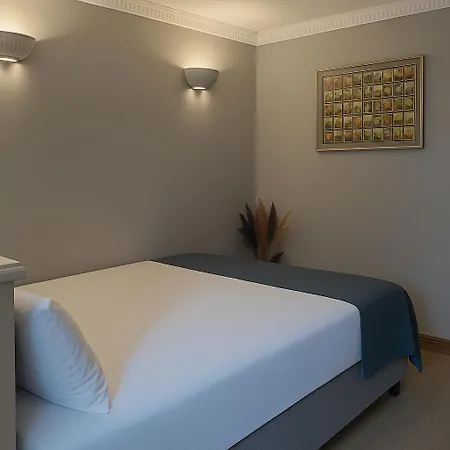 מלון דירות Perahomes Nº09 3*